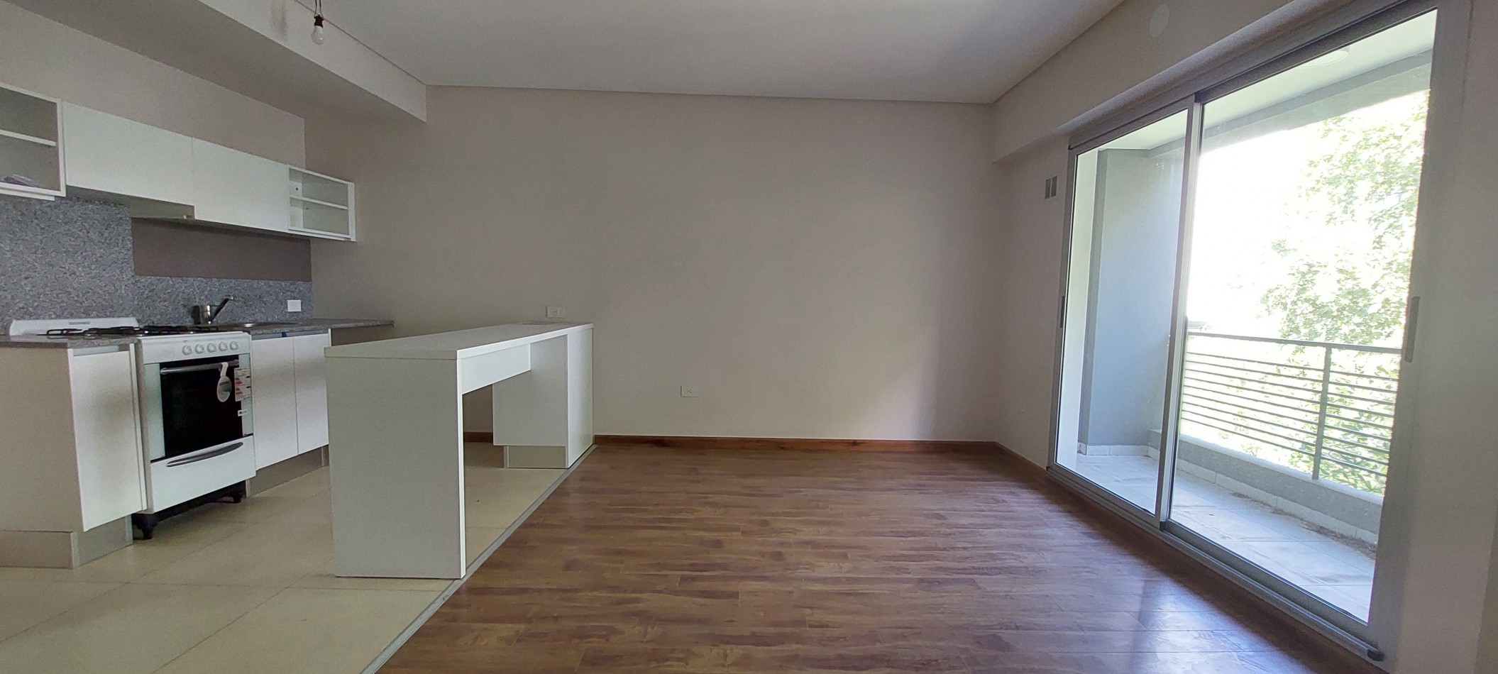 ALQUILER 2 ambientes al frente en Caballito Sur-