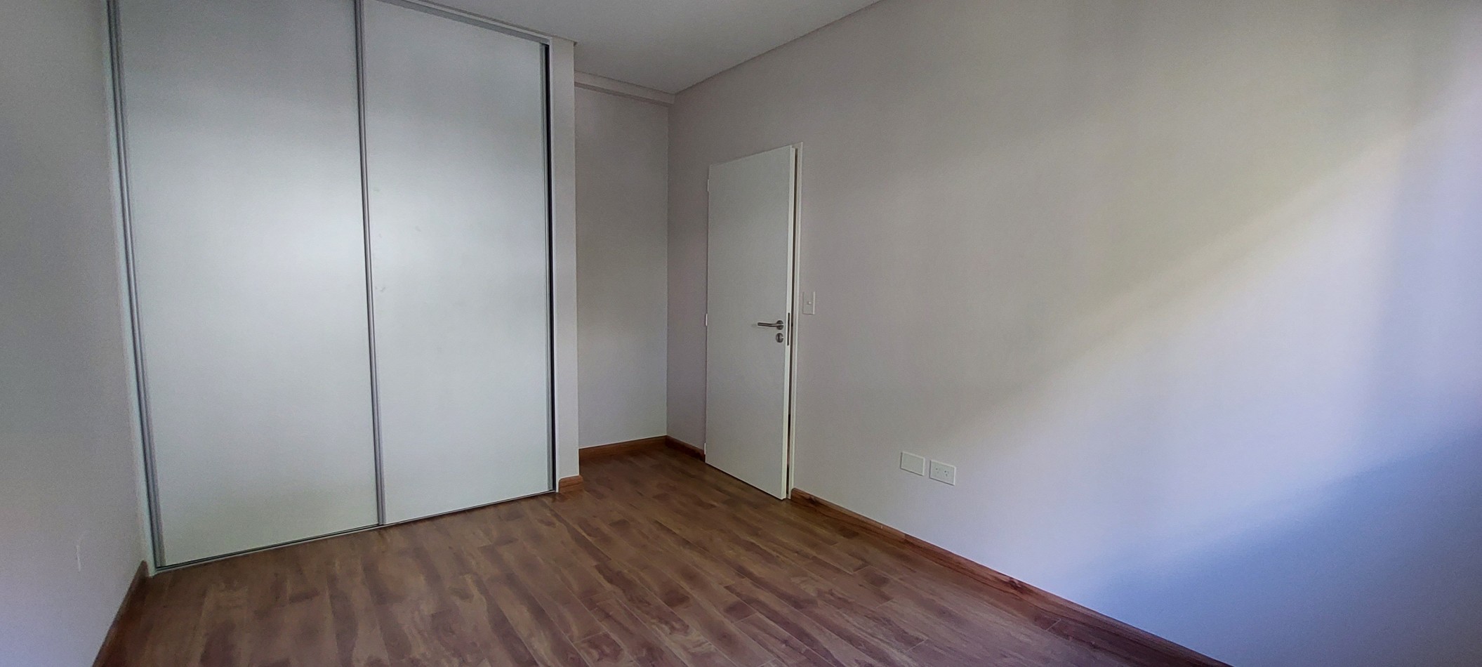 ALQUILER 2 ambientes al frente en Caballito Sur-