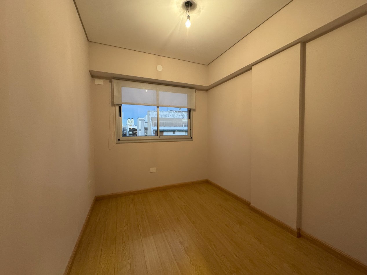 Alquiler departamento 4 ambientes con balcon aterrazado en Caballito
