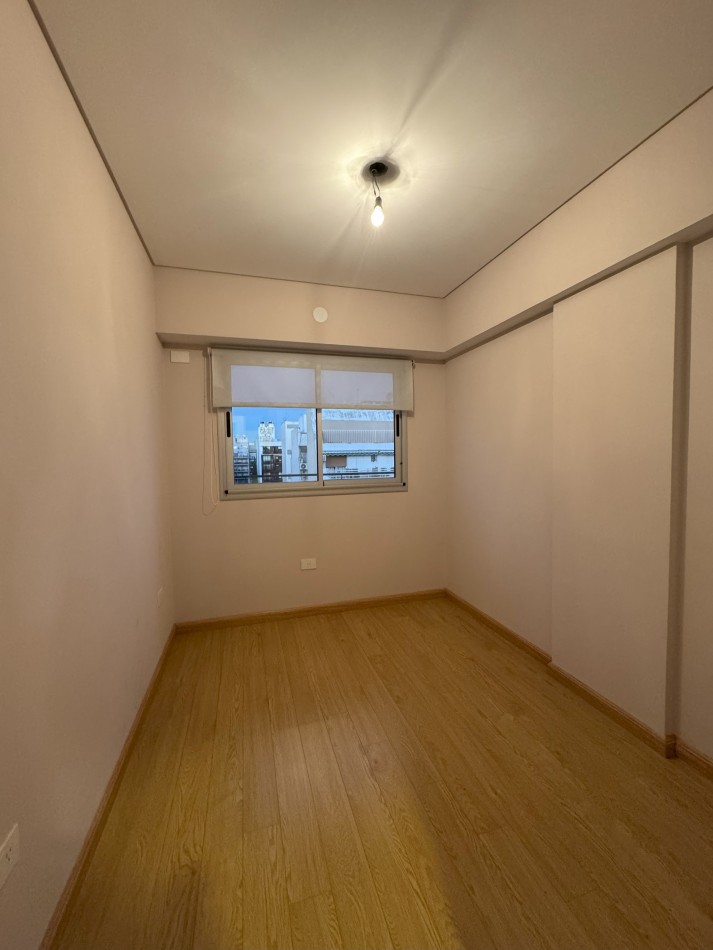 Alquiler departamento 4 ambientes con balcon aterrazado en Caballito