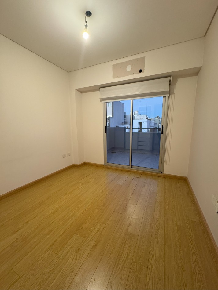 Alquiler departamento 4 ambientes con balcon aterrazado en Caballito