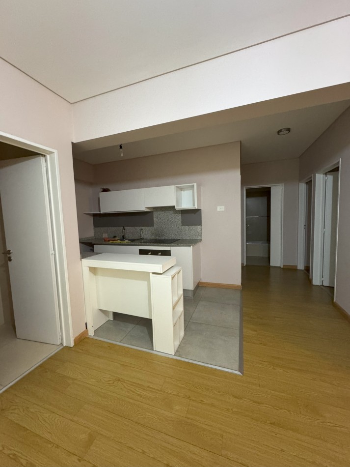 Alquiler departamento 4 ambientes con balcon aterrazado en Caballito