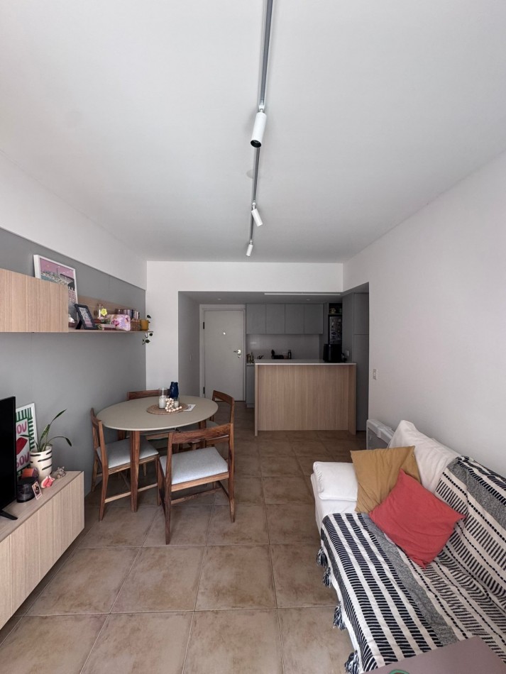 2 AMBIENTES CON BALCON Y AMENITIES - EXCELENTE ESTADO - PALERMO