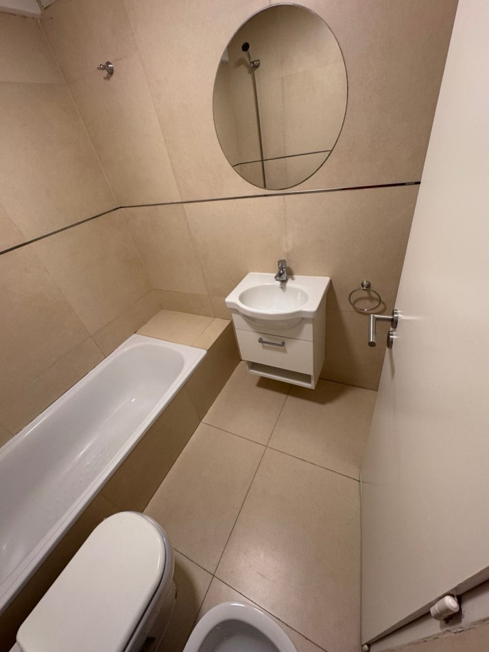 VENTA departamento 4 ambientes con balcon aterrazado y terraza en Caballito