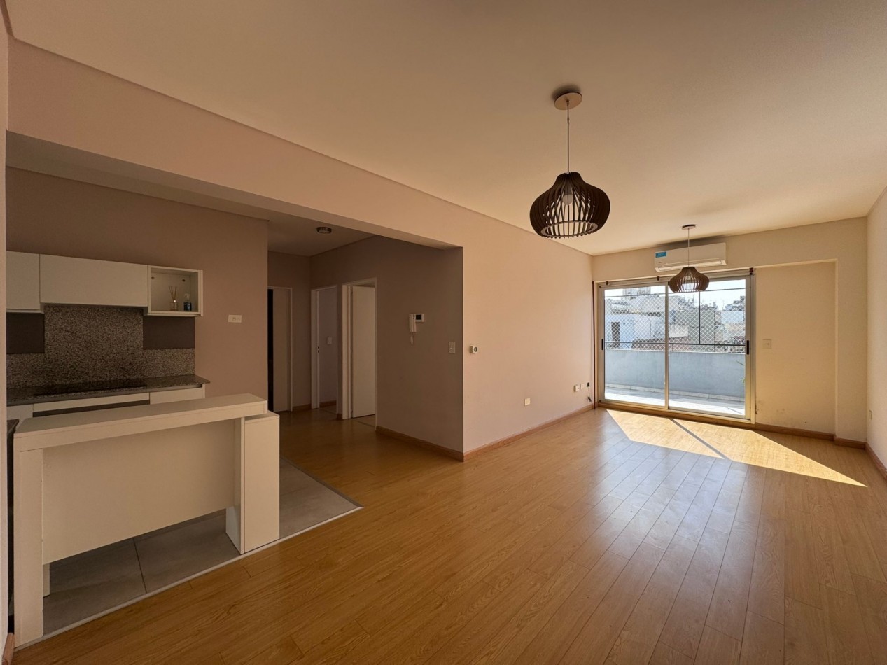 VENTA departamento 4 ambientes con balcon aterrazado y terraza en Caballito