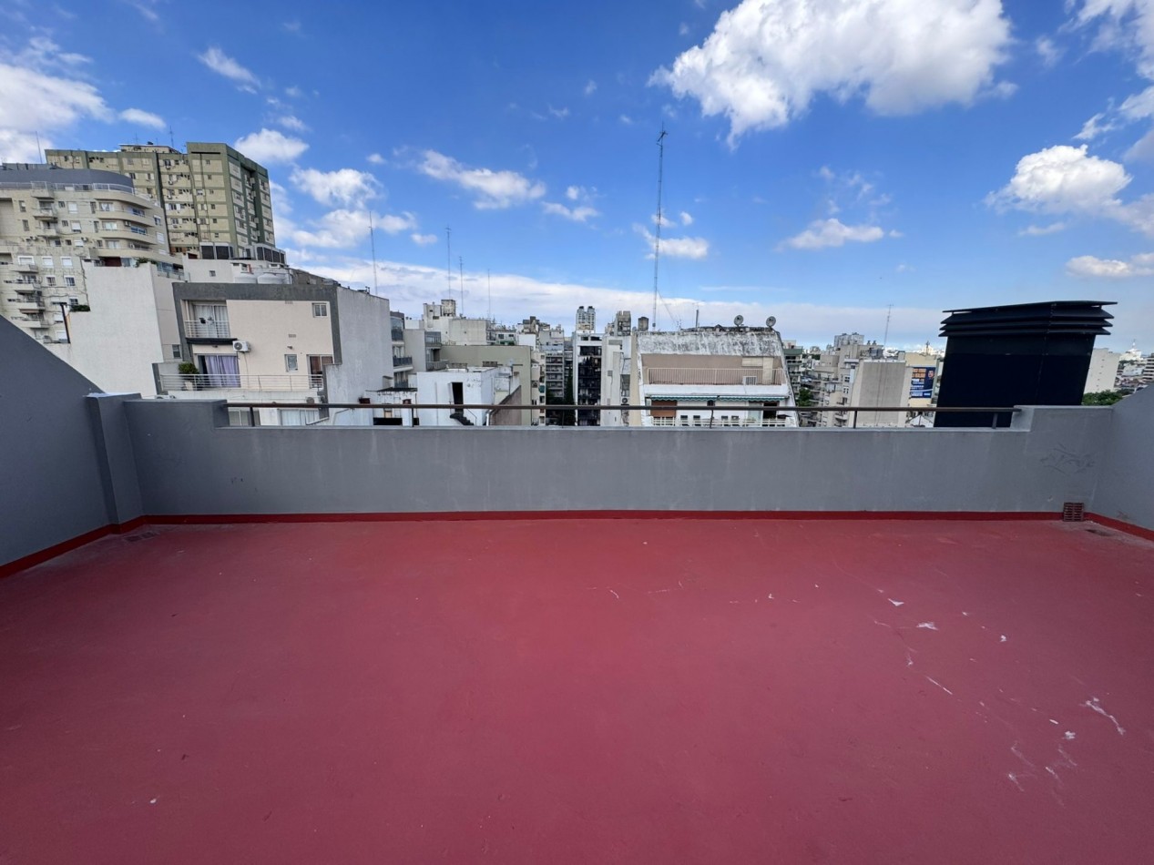 VENTA departamento 4 ambientes con balcon aterrazado y terraza en Caballito