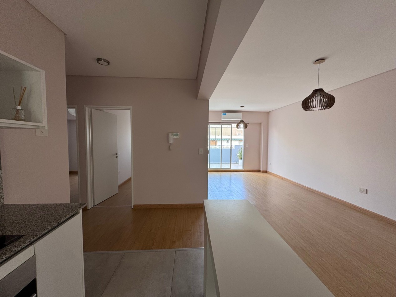 VENTA departamento 4 ambientes con balcon aterrazado y terraza en Caballito