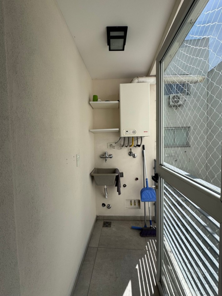 VENTA departamento 4 ambientes con balcon aterrazado y terraza en Caballito
