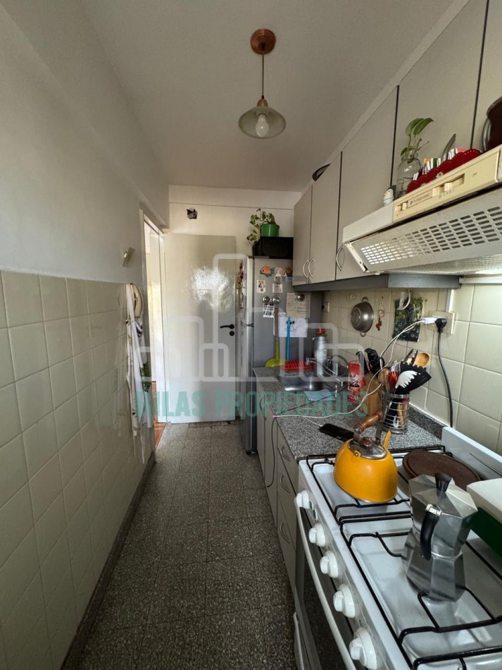 VENTA departamento de 2 ambientes con balcon al frente en Almagro