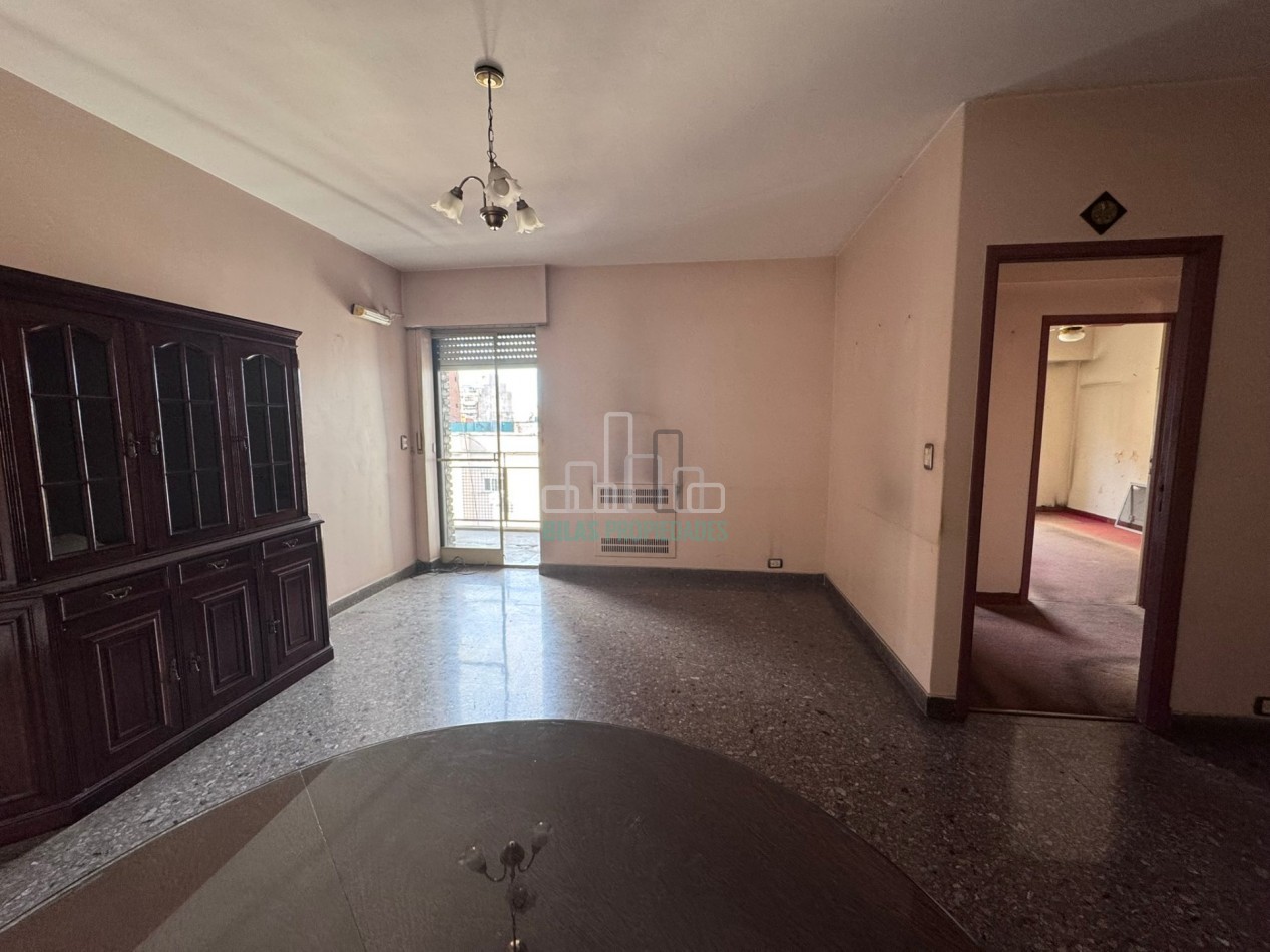 VENTA 3 AMBIENTES CON DEPENDENCIA Y BALCON AL FRENTE CON GRAN POTENCIAL