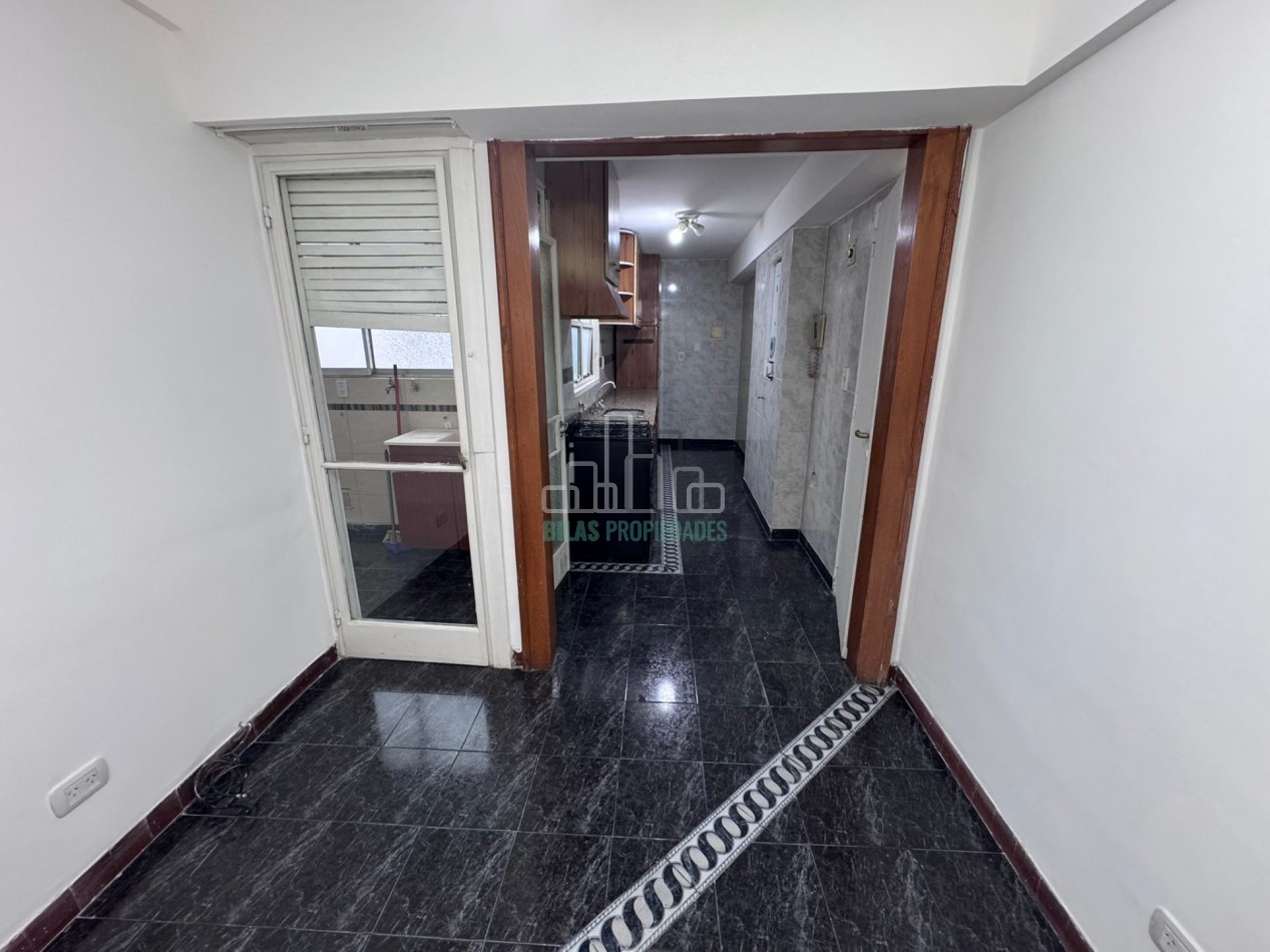 ALQUILER 3 Ambientes con Comedor Diario, Balcon Corrido y Lavadero Independiente en Almagro