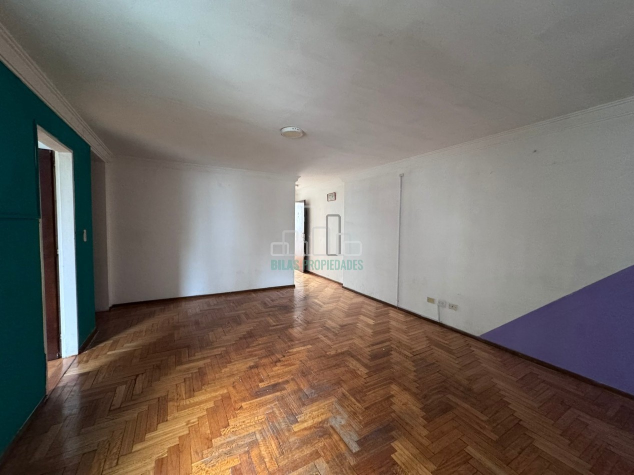 Venta departamento 3 ambientes + espacio adicional en Villa Crespo