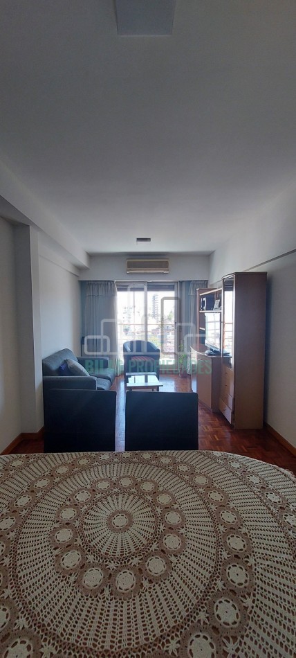 VENTA Departamento 5 ambientes con balcon al frente y cochera en Villa Crespo