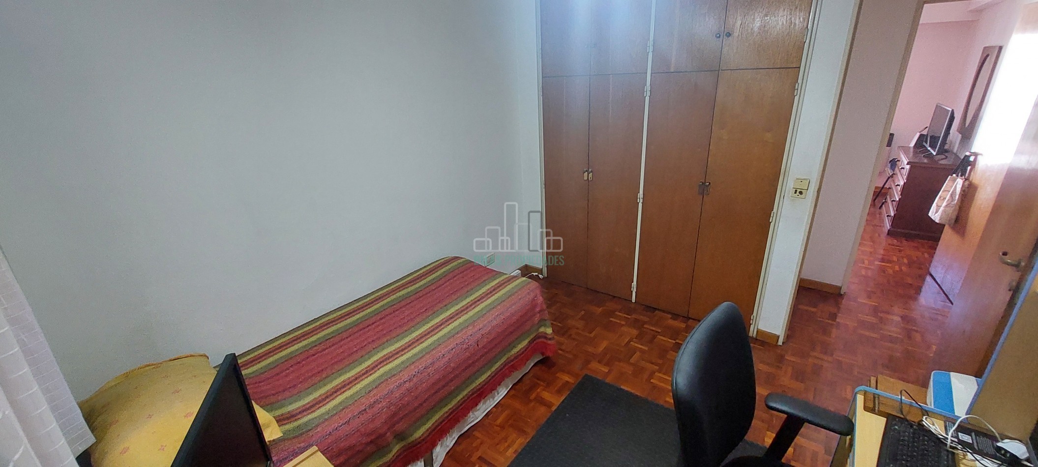 VENTA Departamento 5 ambientes con balcon al frente y cochera en Villa Crespo