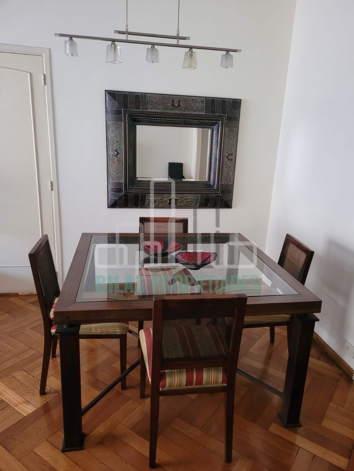 VENTA - DEPARTAMENTO DE 3 AMBIENTES CON BALCON AL FRENTE - PISO EXCLUSIVO - RECOLETA