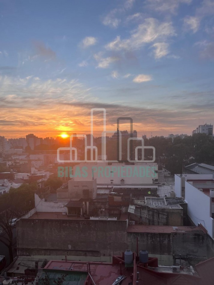 VENTA departamento de 2 ambientes con balcon al frente en Almagro