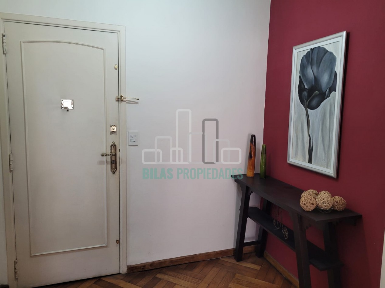 VENTA - DEPARTAMENTO DE 3 AMBIENTES CON BALCON AL FRENTE - PISO EXCLUSIVO - RECOLETA