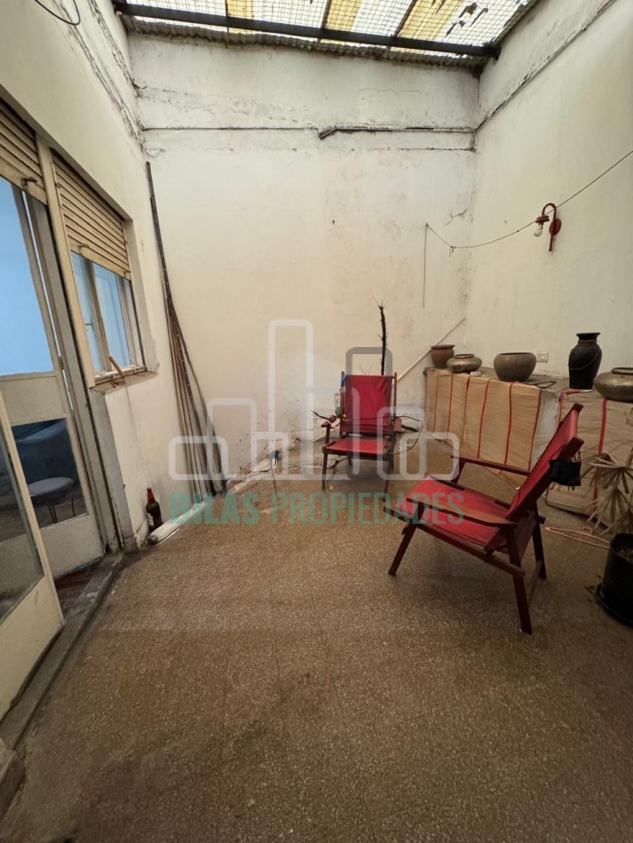 VENTA DEPARTAMENTO 3 AMBIENTES CON PATIO EN BALVANERA