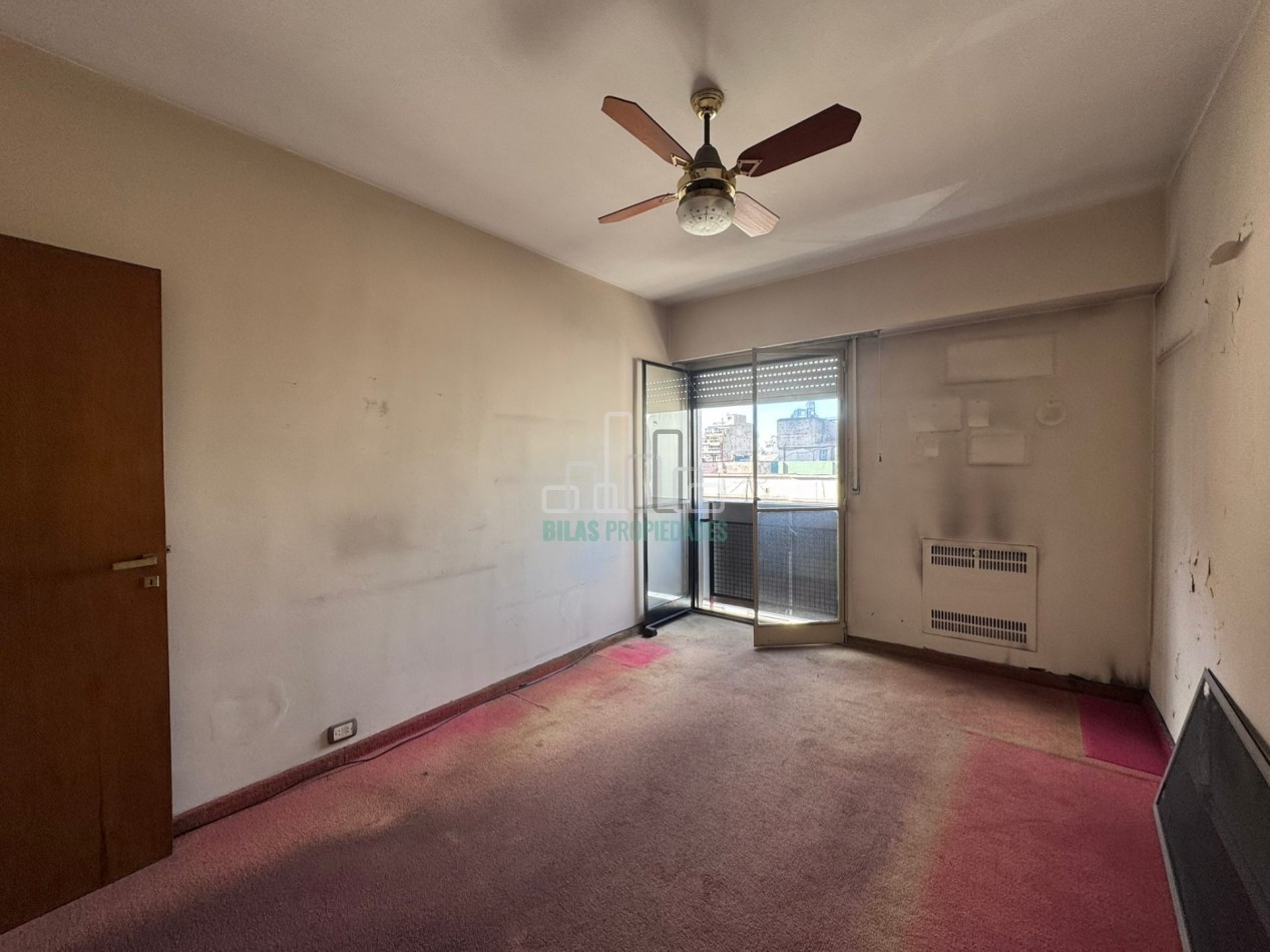 VENTA 3 AMBIENTES CON DEPENDENCIA Y BALCON AL FRENTE CON GRAN POTENCIAL