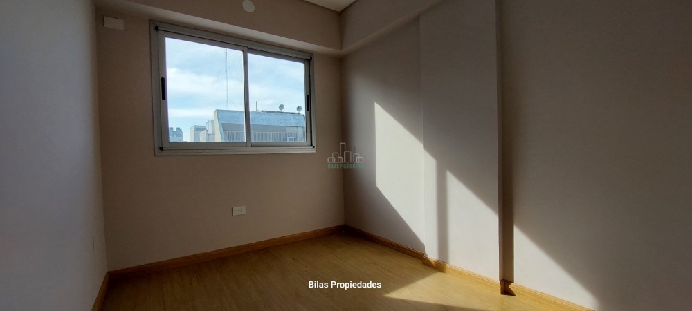 Alquiler departamento 4 ambientes con balcon aterrazado en Caballito