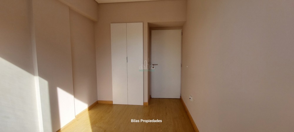 Alquiler departamento 4 ambientes con balcon aterrazado en Caballito