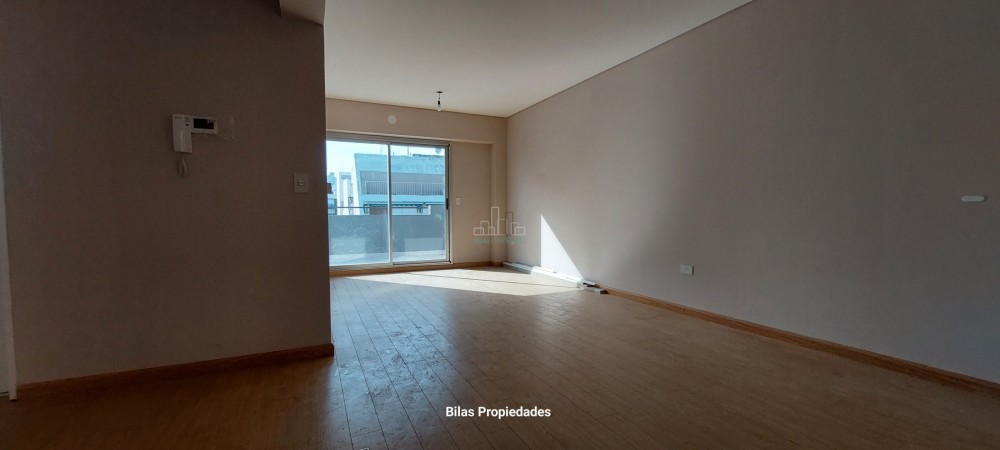 Alquiler departamento 4 ambientes con balcon aterrazado en Caballito