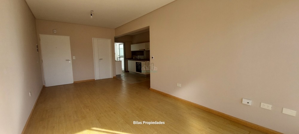Alquiler departamento 4 ambientes con balcon aterrazado en Caballito