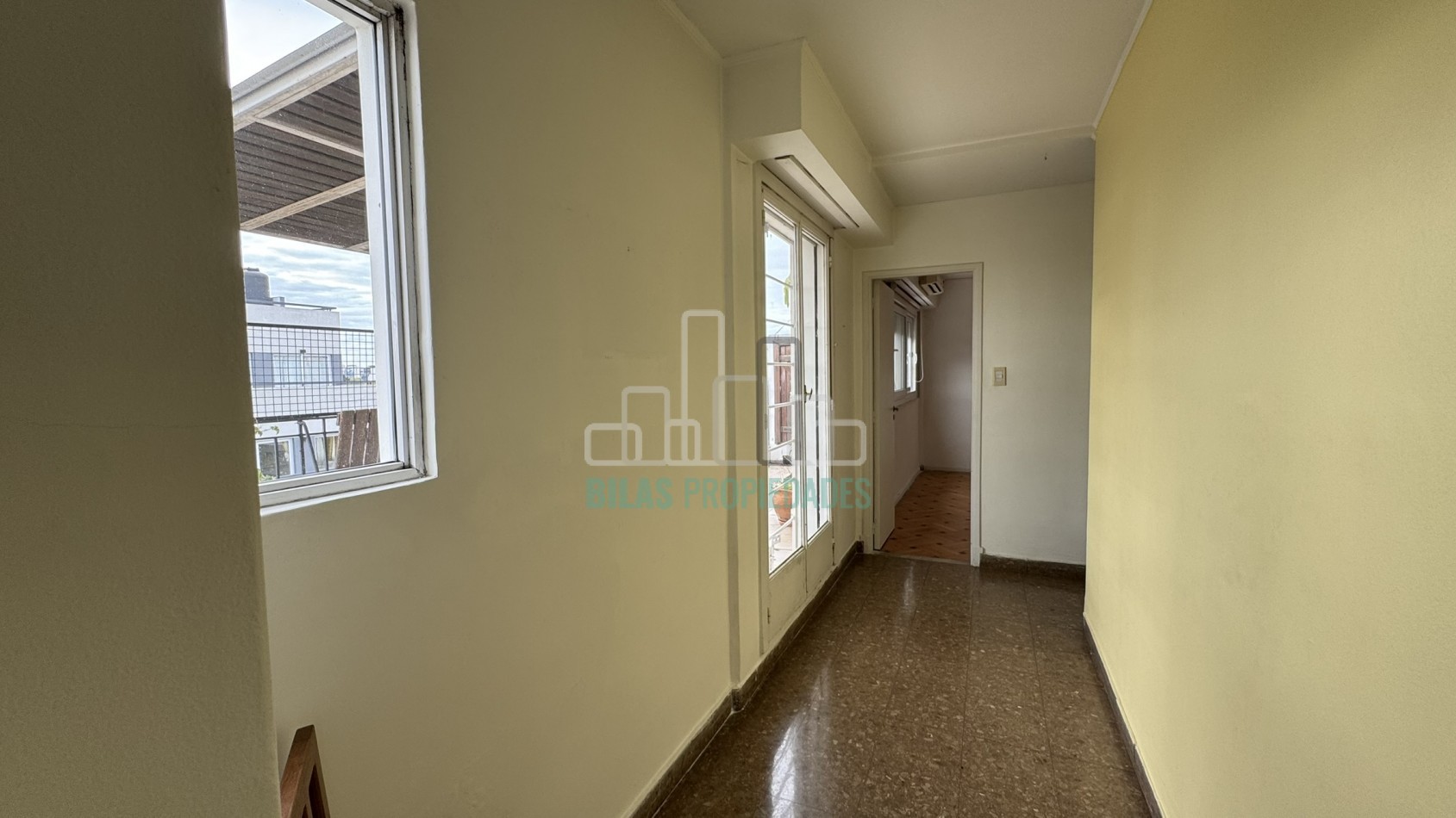 VENTA EXCLUSIVO PISO ENTERO DE 3 AMBIENTES CON TERRAZA Y PARRILLA PROPIA EN VILLA CRESPO
