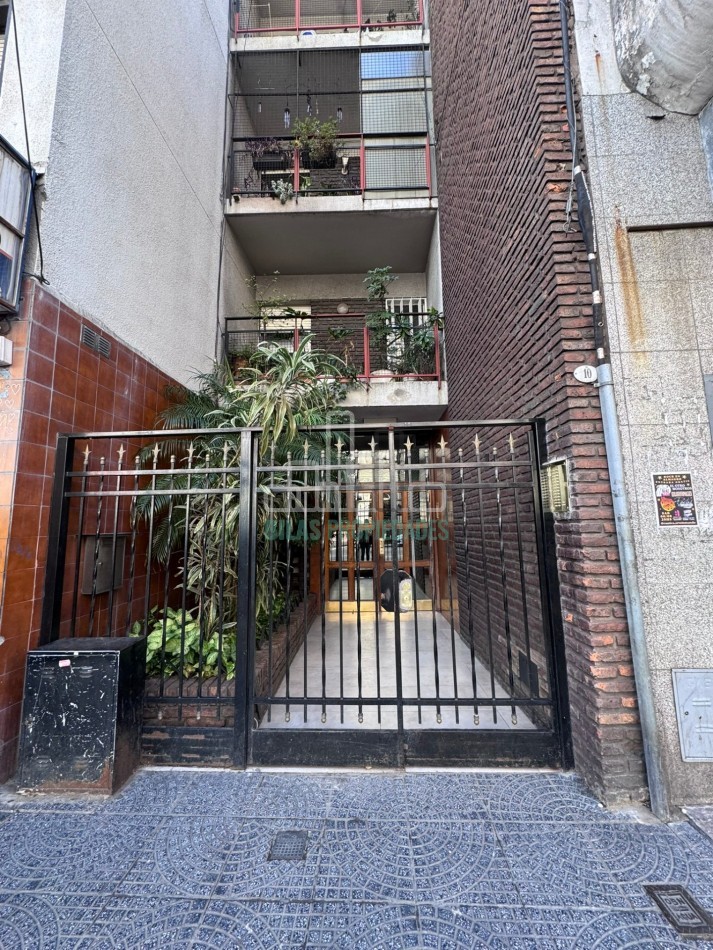 VENTA 3 AMBIENTES CON DEPENDENCIA Y BALCON AL FRENTE CON GRAN POTENCIAL