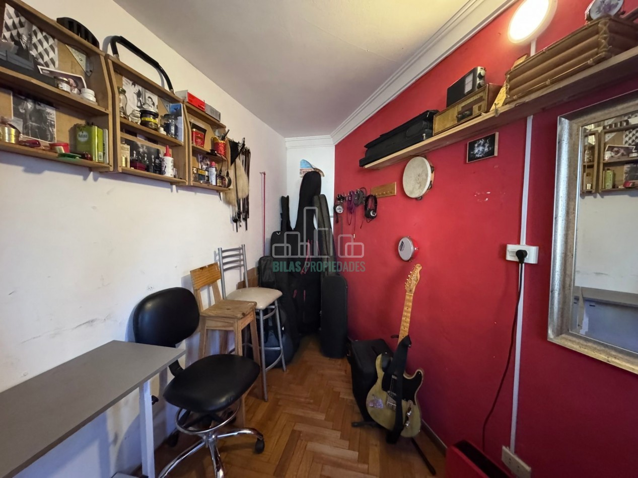 Venta departamento 3 ambientes + espacio adicional en Villa Crespo.