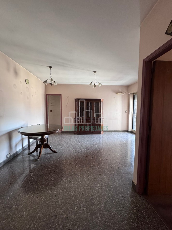 VENTA 3 AMBIENTES CON DEPENDENCIA Y BALCON AL FRENTE CON GRAN POTENCIAL