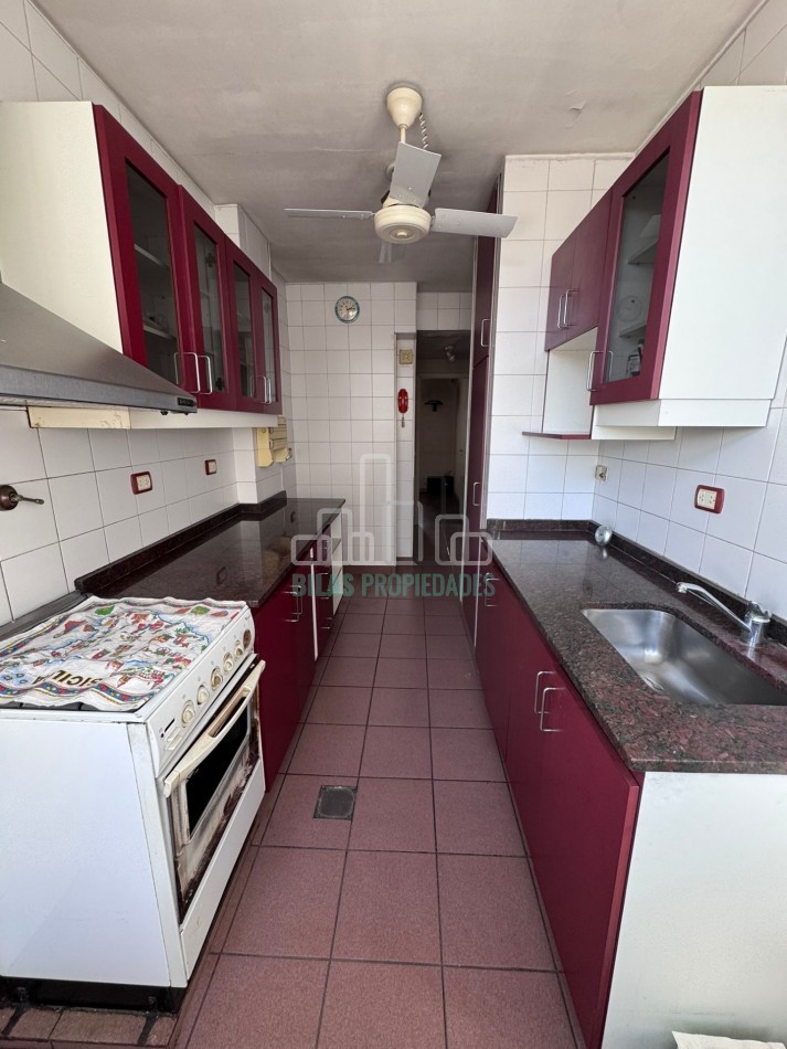 VENTA 3 AMBIENTES CON DEPENDENCIA Y BALCON AL FRENTE CON GRAN POTENCIAL