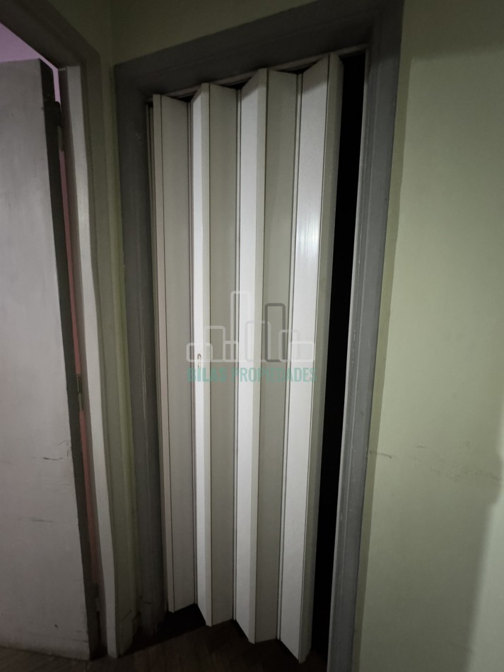 OPORTUNIDAD EN ALMAGRO - VENTA DEPARTAMENTO DE 4 AMBIENTES A REFACCIONAR