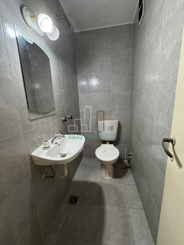 OPORTUNIDAD EN ALMAGRO - VENTA DEPARTAMENTO DE 4 AMBIENTES A REFACCIONAR