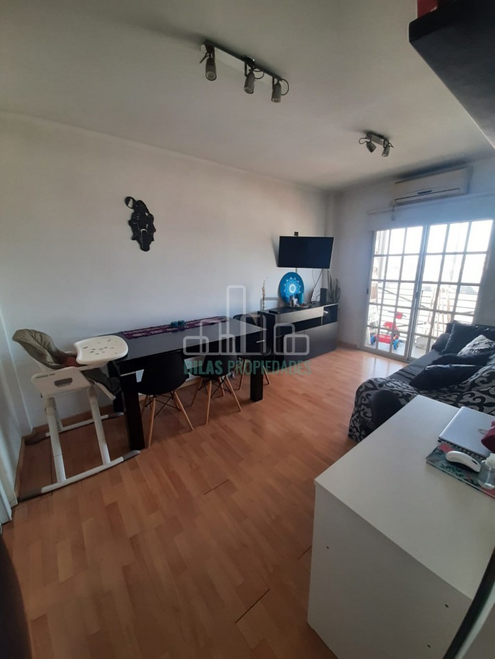 Venta departamento de 3 ambientes en Parque Patricios 