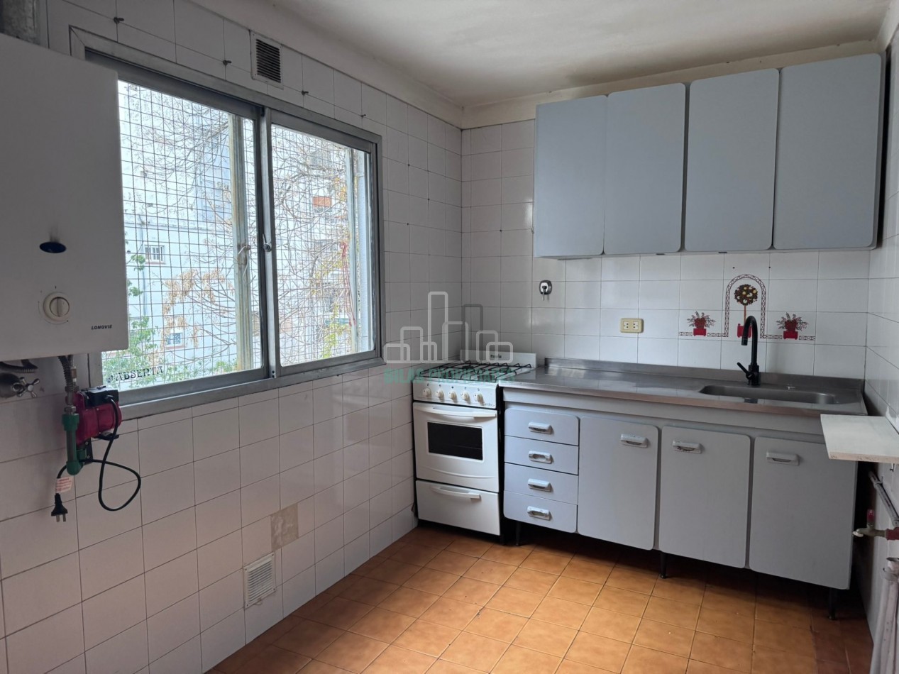 Venta departamento 3 ambientes + espacio adicional en Villa Crespo