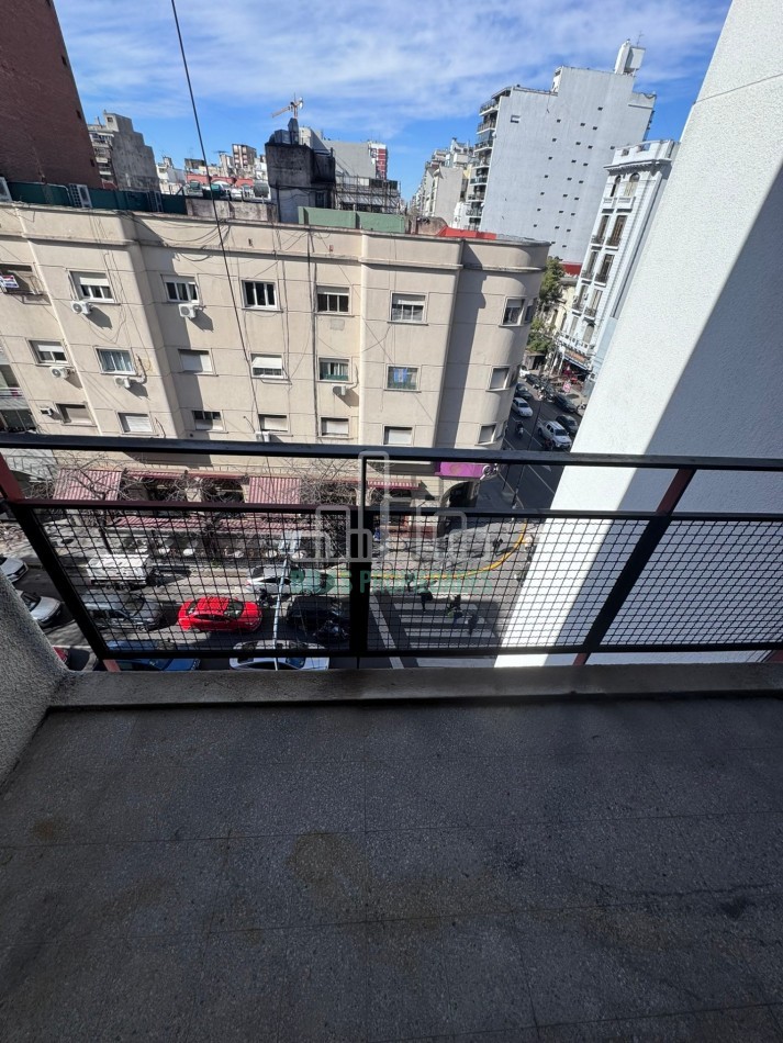 VENTA 3 AMBIENTES CON DEPENDENCIA Y BALCON AL FRENTE CON GRAN POTENCIAL