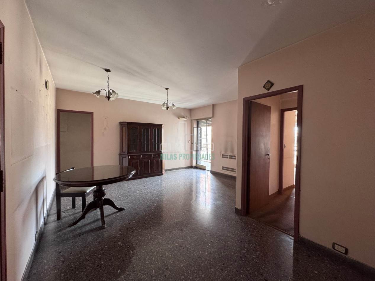 VENTA 3 AMBIENTES CON DEPENDENCIA Y BALCON AL FRENTE CON GRAN POTENCIAL