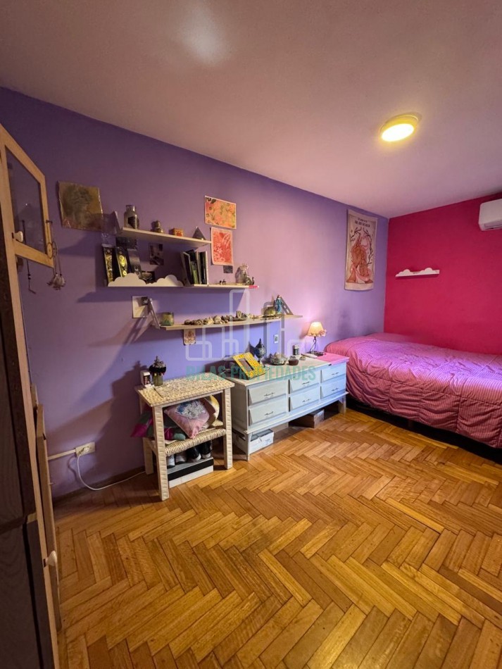 Venta departamento 3 ambientes + espacio adicional en Villa Crespo.