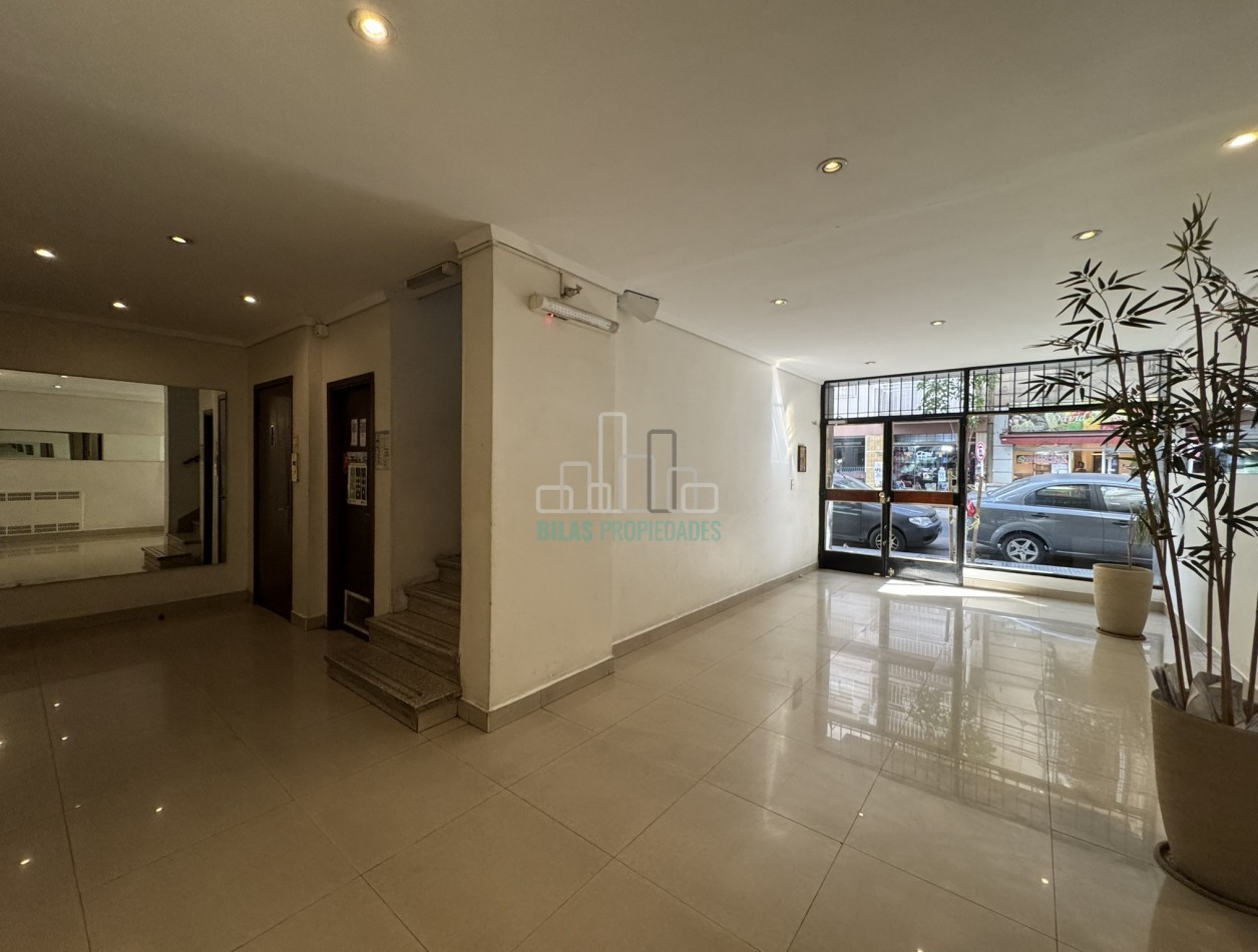 OPORTUNIDAD EN ALMAGRO - VENTA DEPARTAMENTO DE 4 AMBIENTES A REFACCIONAR