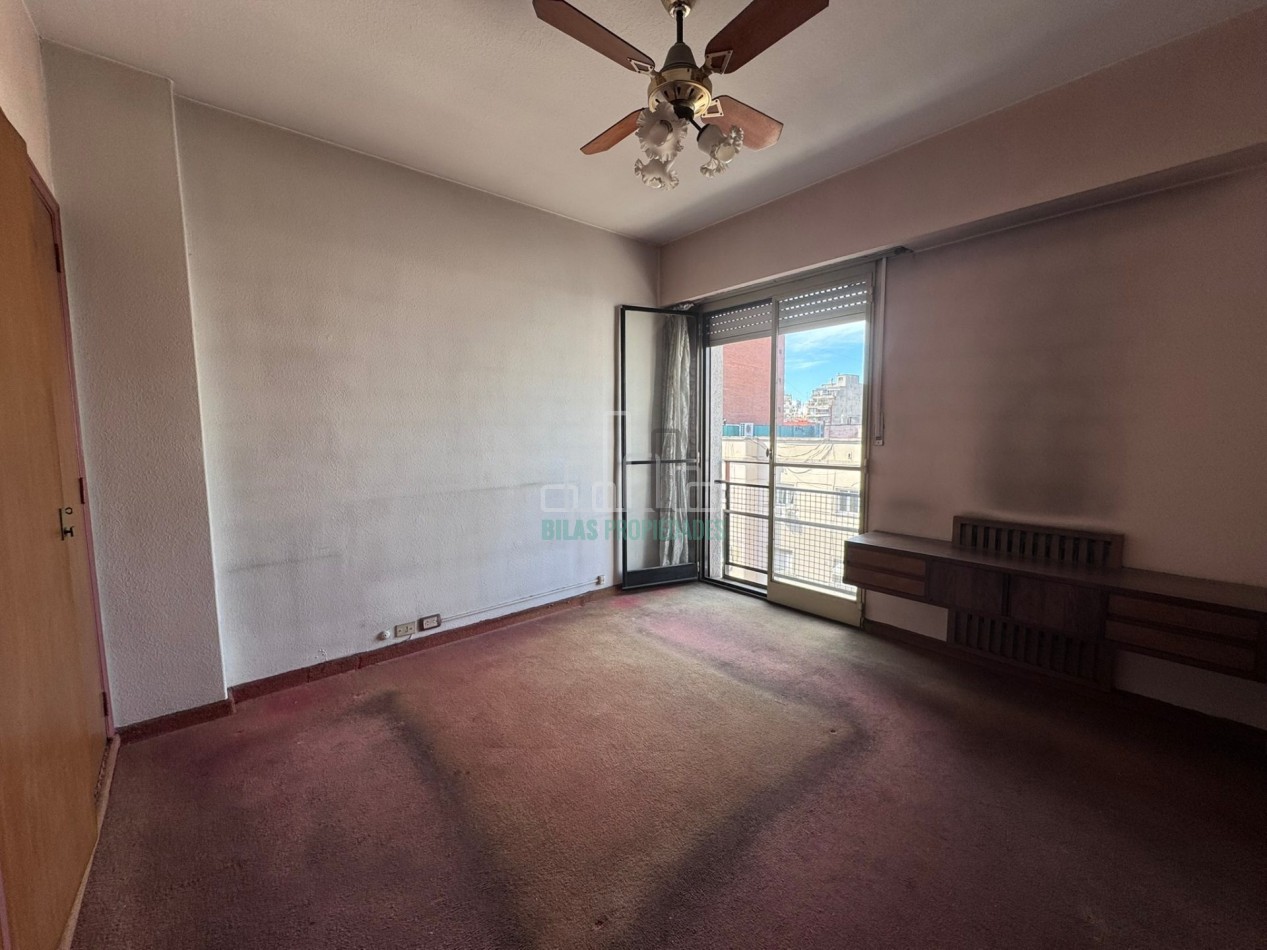 VENTA 3 AMBIENTES CON DEPENDENCIA Y BALCON AL FRENTE CON GRAN POTENCIAL