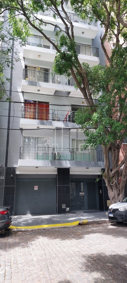 ALQUILER Monoambiente con balcon al frente en Caballito 