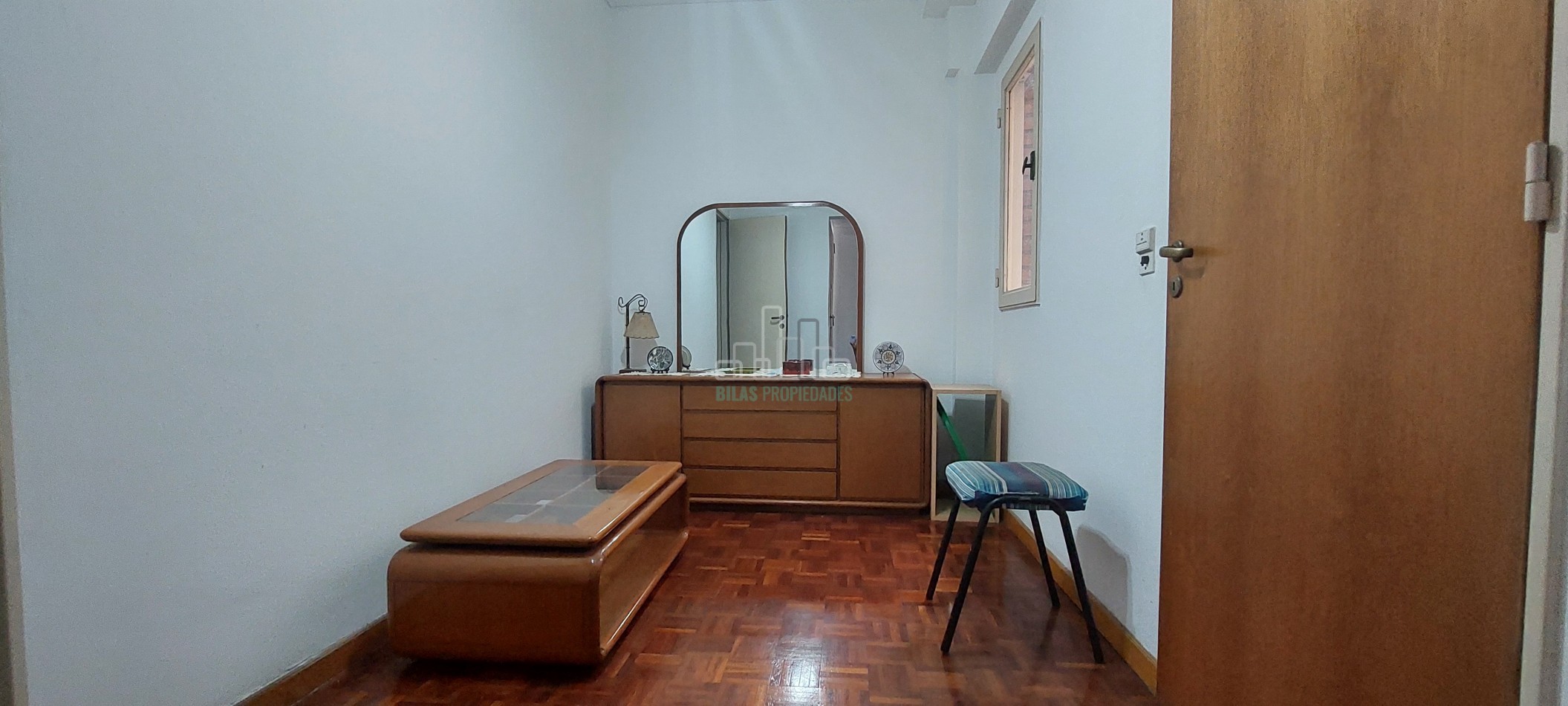 VENTA Departamento 5 ambientes con balcon al frente y cochera en Villa Crespo