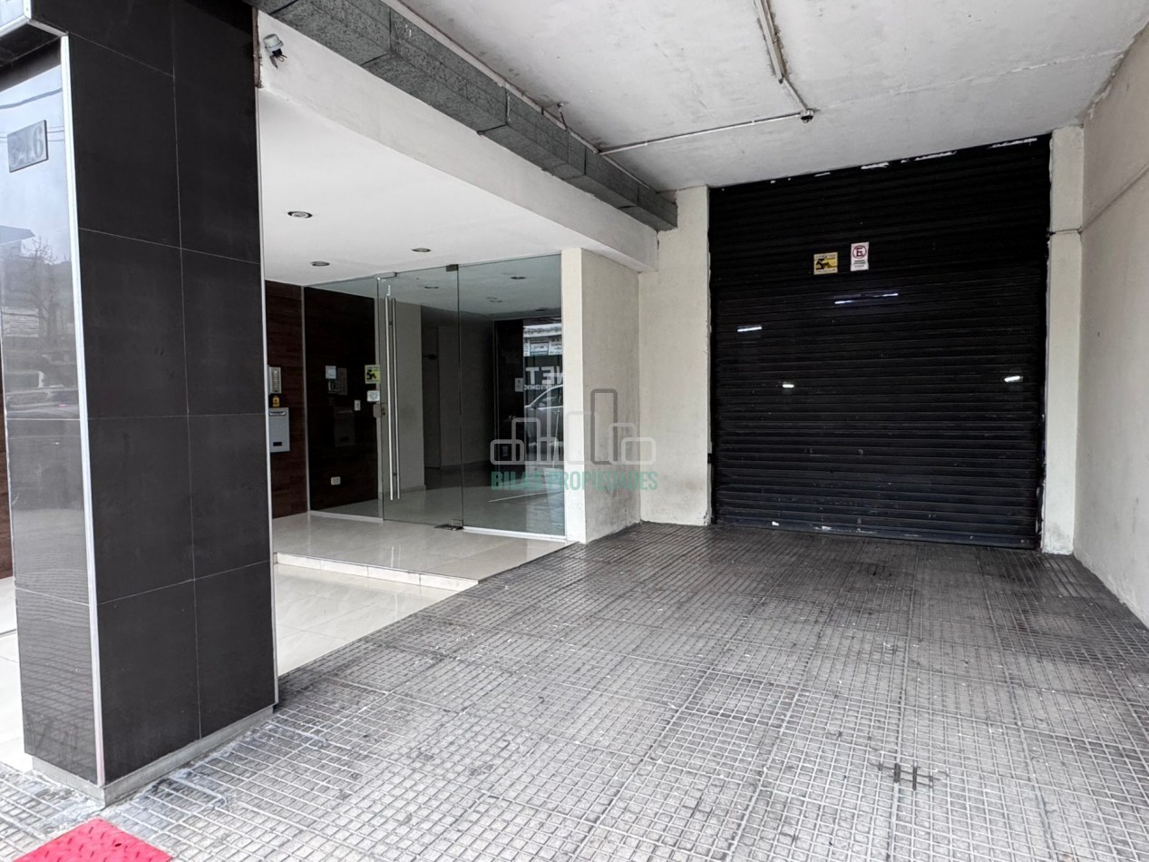 COCHERA FIJA CUBIERTA EN VENTA EN ALMAGRO