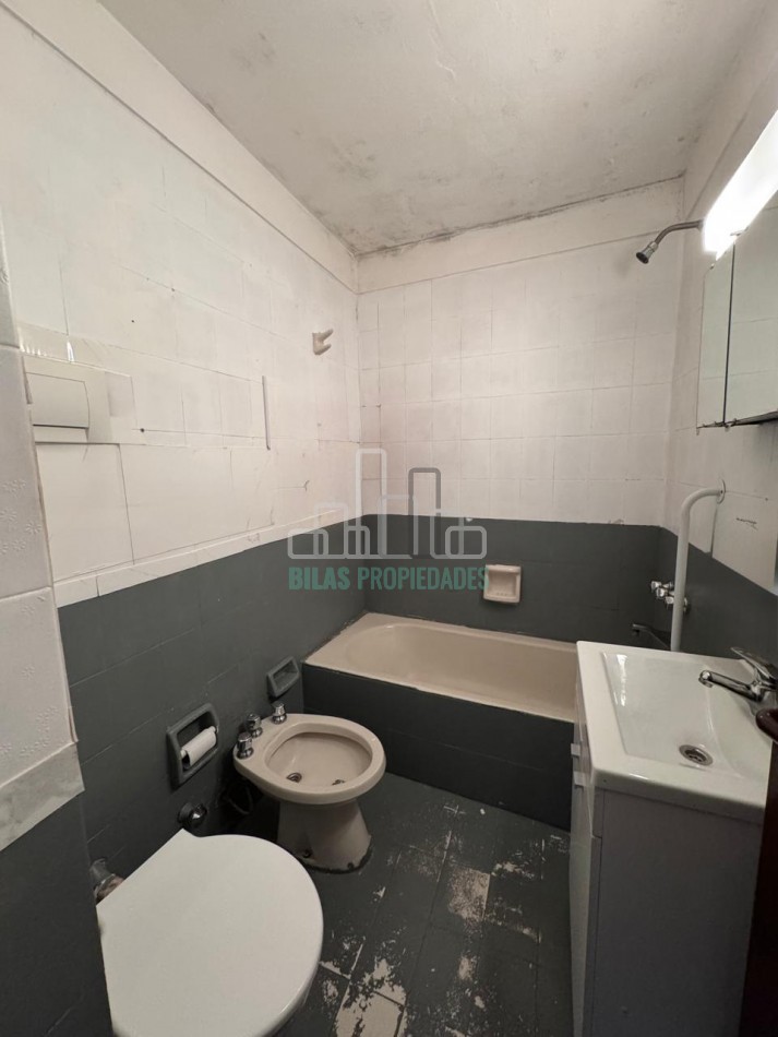 Venta departamento 3 ambientes + espacio adicional en Villa Crespo