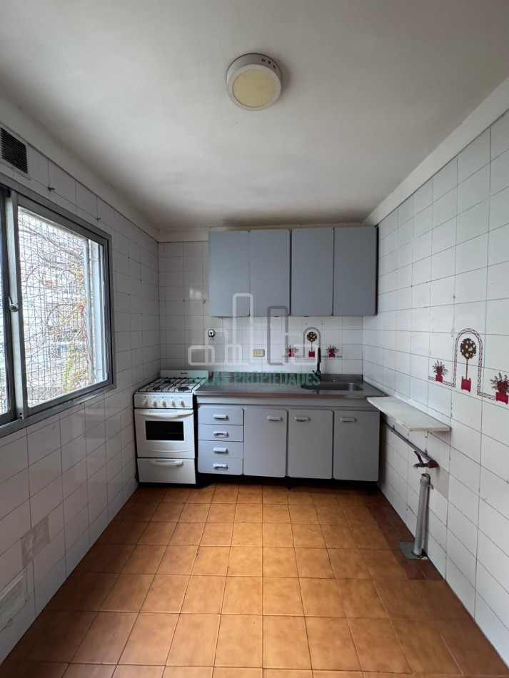 Venta departamento 3 ambientes + espacio adicional en Villa Crespo