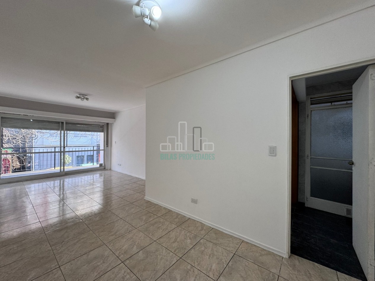 ALQUILER 3 Ambientes con Comedor Diario, Balcon Corrido y Lavadero Independiente en Almagro