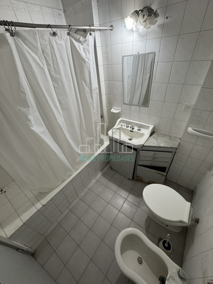 OPORTUNIDAD EN ALMAGRO - VENTA DEPARTAMENTO DE 4 AMBIENTES A REFACCIONAR