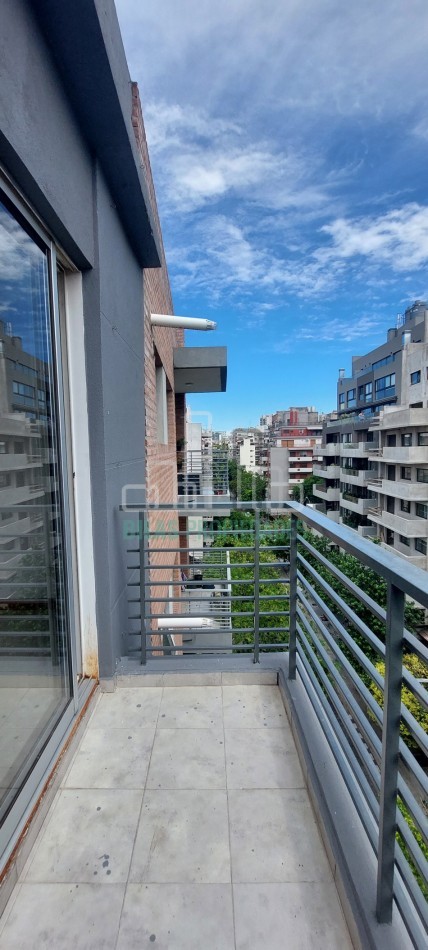 ALQUILER Monoambiente con balcon al frente en Caballito 