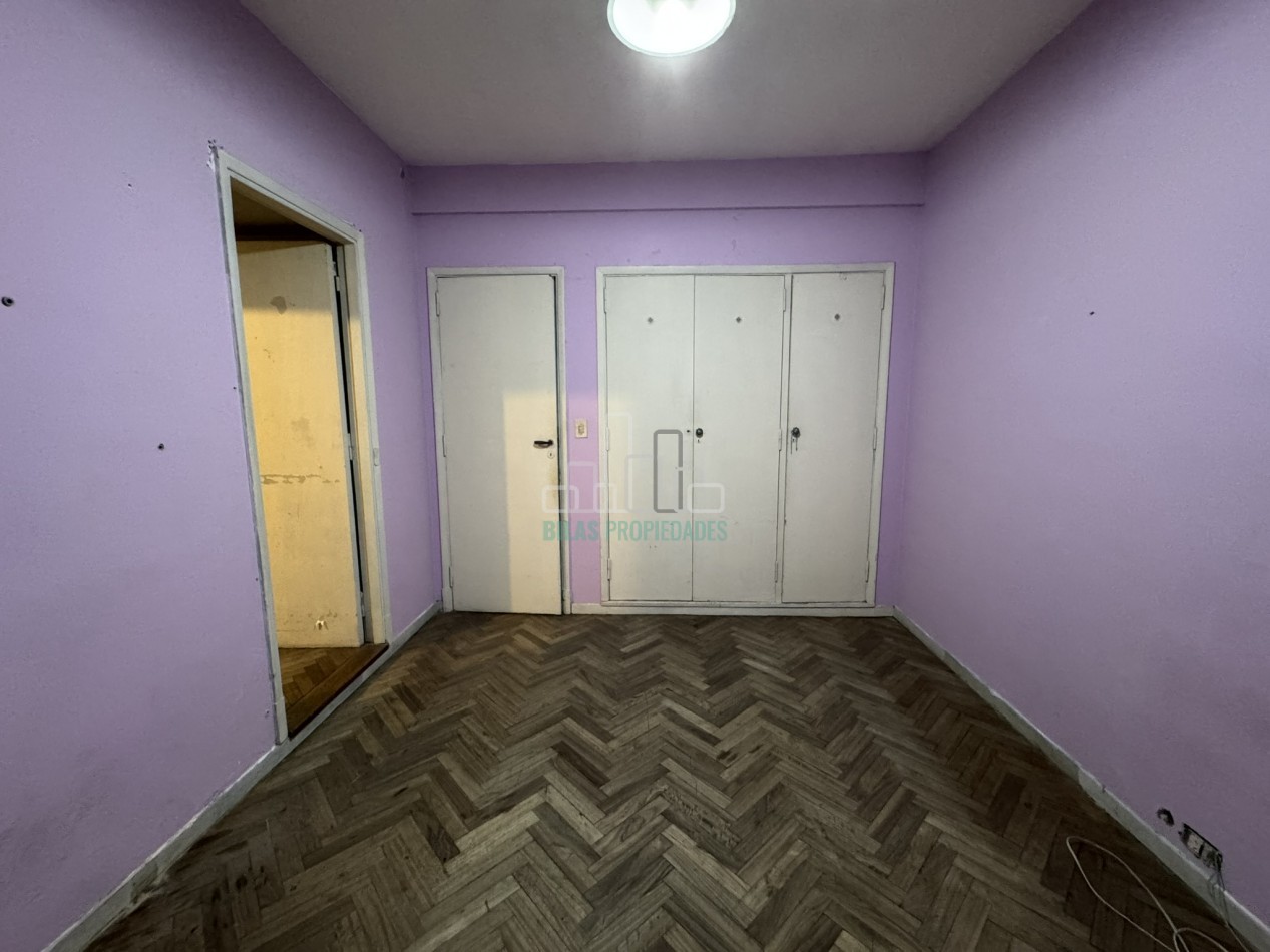 OPORTUNIDAD EN ALMAGRO - VENTA DEPARTAMENTO DE 4 AMBIENTES A REFACCIONAR